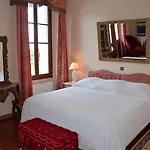 Le Chateau De Lese