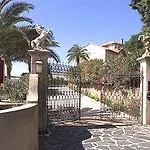 Le Chateau De Lese 4* לה קרואה-ואלמר
