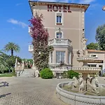 Le Chateau De Lese