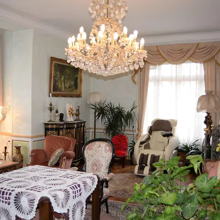 Le Chateau De Lese 4*