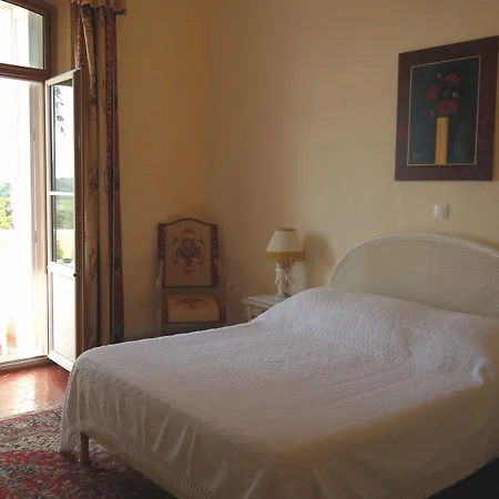 Le Chateau De Lese Hotel 4*