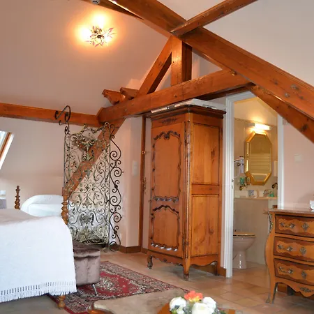 Le Chateau De Lese