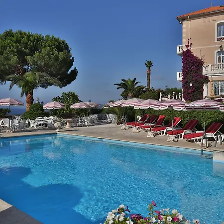 Le Chateau De Lese 4*