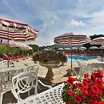 Hotel Le Chateau De Lese La Croix-Valmer
