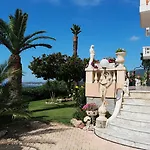 Hotel Le Chateau De Lese La Croix-Valmer