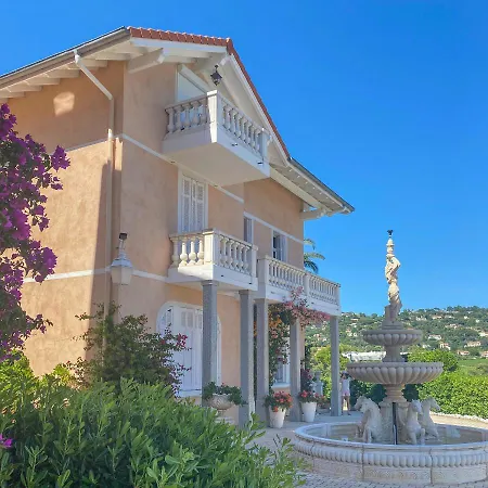 Le Chateau De Lese La Croix-Valmer