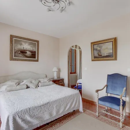 Le Chateau De Lese 4*