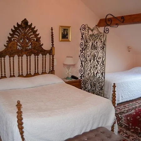 Hotel Le Chateau De Lese 4*