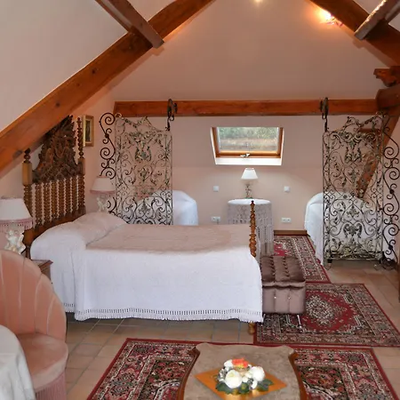 Le Chateau De Lese 4*