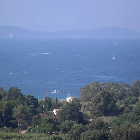 Hotel Le Chateau De Lese 4*