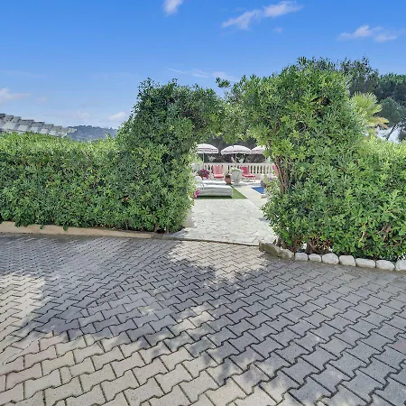 Le Chateau De Lese Hotel La Croix-Valmer