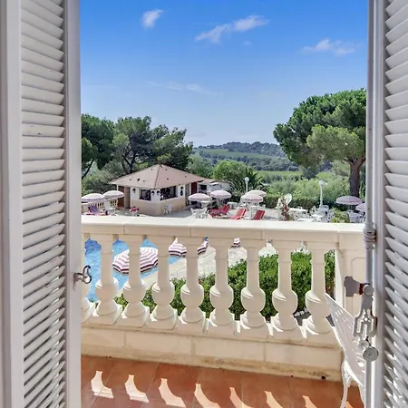 Hotel Le Chateau De Lese