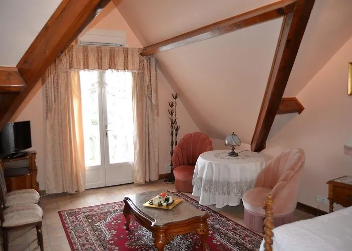 Le Chateau De Lese 4*