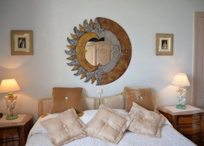 Le Chateau De Lese 4*