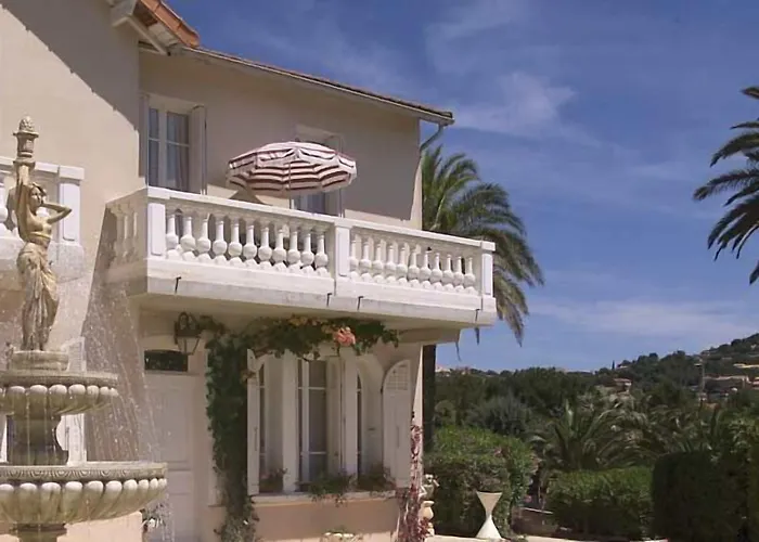Le Chateau De Lese Hotell La Croix-Valmer
