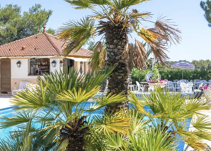 Hotell Le Chateau De Lese