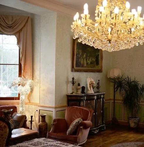 Hotell Le Chateau De Lese